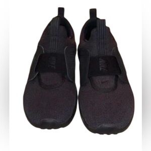 Nike Black Minimalist Sneakers Slip-On